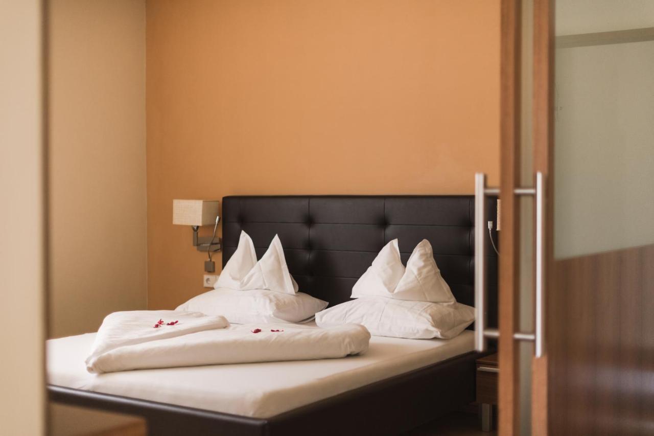 Hotel Residence Pernhof Термено Екстер'єр фото