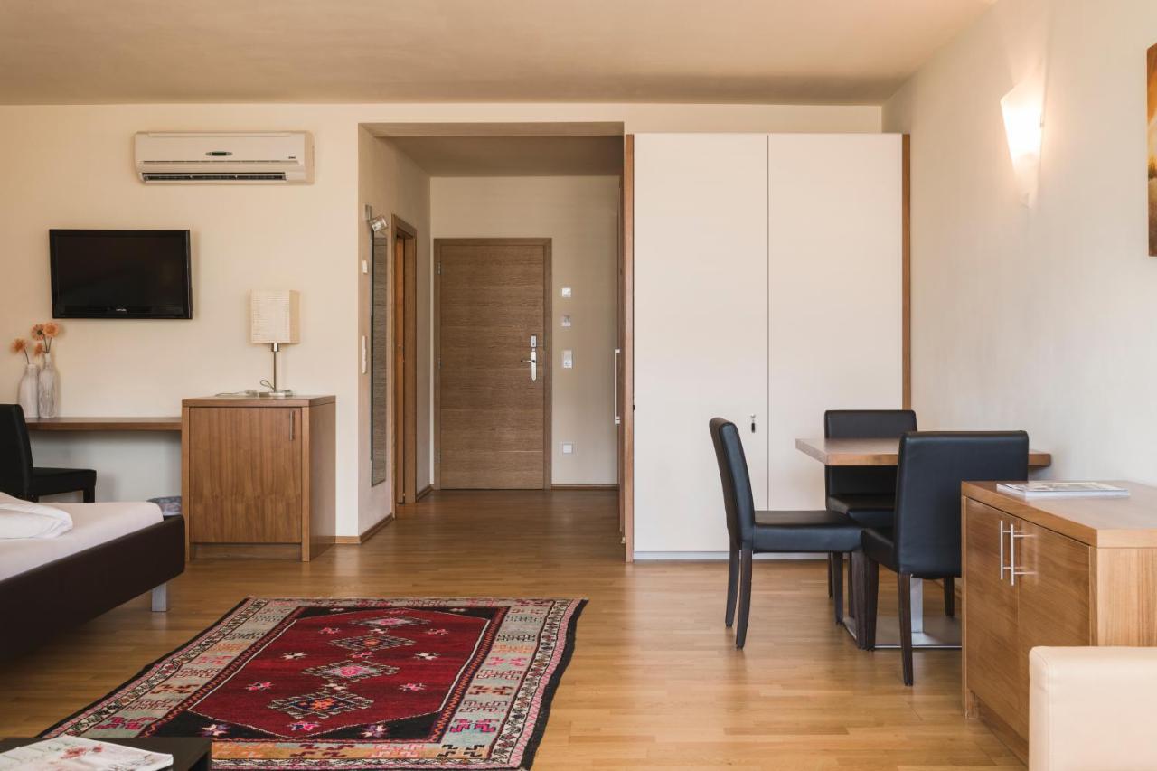 Hotel Residence Pernhof Термено Екстер'єр фото